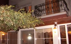 Melaike Hotel
